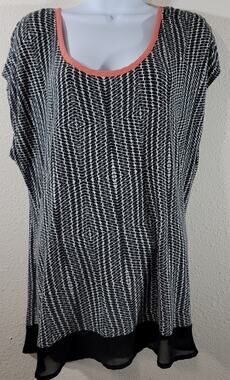 Cato Woman Black White Print Top 18W 20W Plus Lightweight Soft Stretchy Flowy